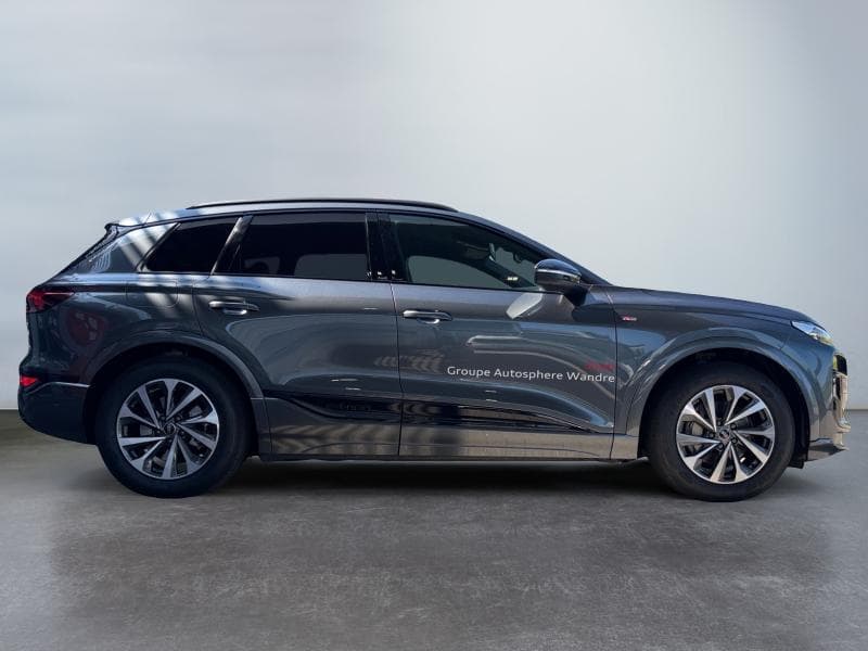Audi Q6 e-tron S-line int et ext | 387 CV electrique | Camera 360 | GPS | Carplay | Attache remorque | kms evolutifs - 10