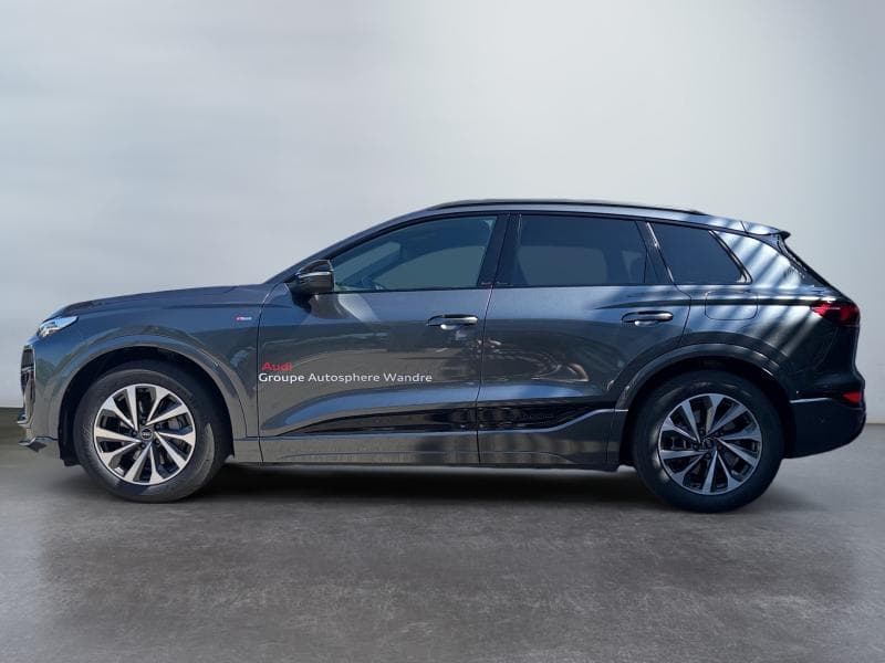 Audi Q6 e-tron S-line int et ext | 387 CV electrique | Camera 360 | GPS | Carplay | Attache remorque | kms evolutifs - 4