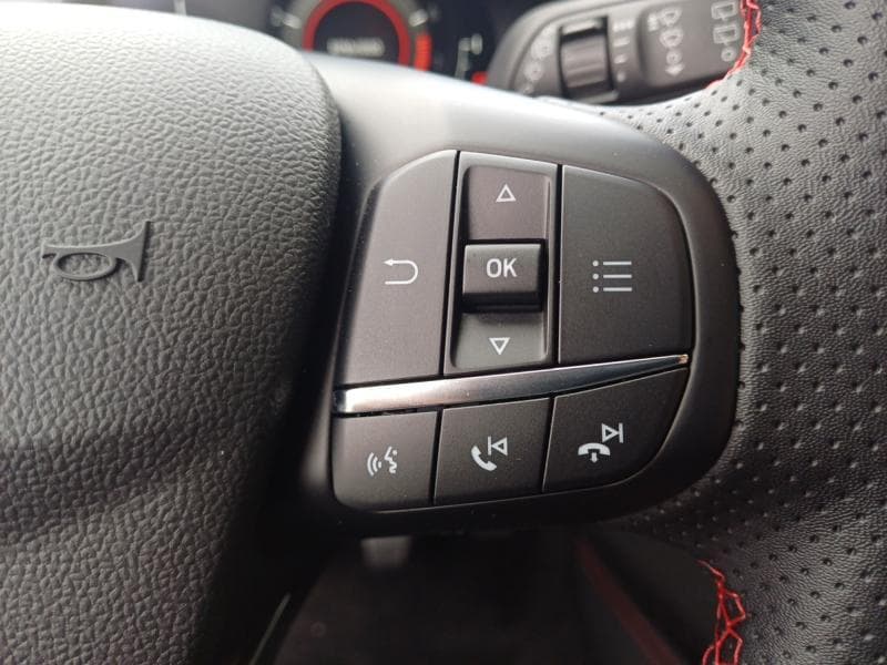 Ford Focus ST-Line X - 19