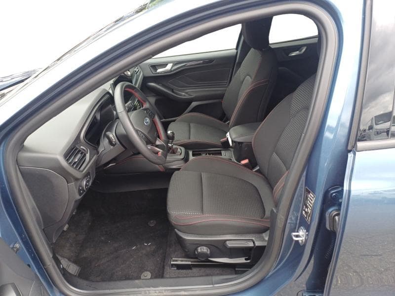 Ford Focus ST-Line X - 13