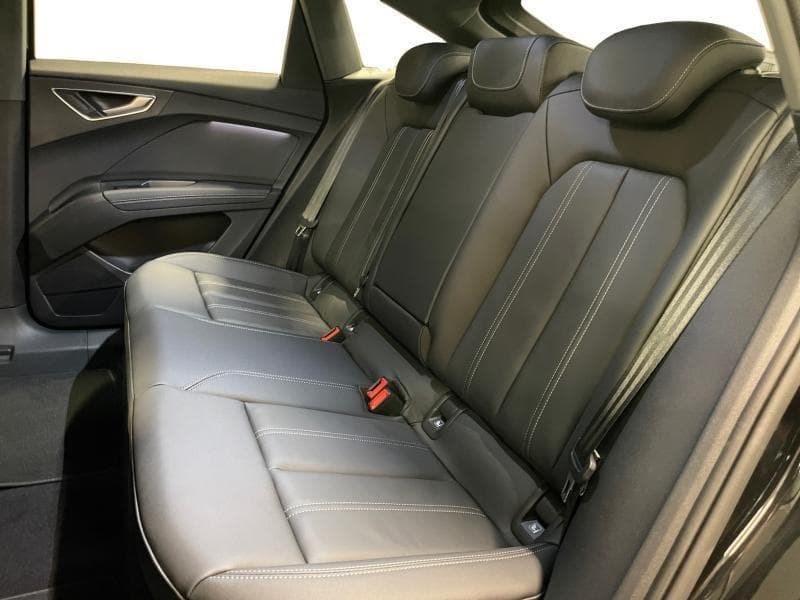 Audi Q4 e-tron 45 Attraction *Cuir, Carplay, Caméra - 15