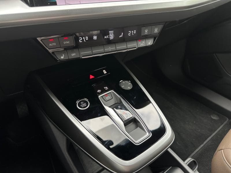 Audi Q4 e-tron Corporate | 45 e-tron | Camera | GPS | Carplay | Sieges av chauffants | kms evolutifs - 26