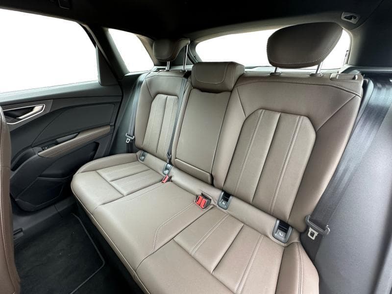 Audi Q4 e-tron Corporate | 45 e-tron | Camera | GPS | Carplay | Sieges av chauffants | kms evolutifs - 30