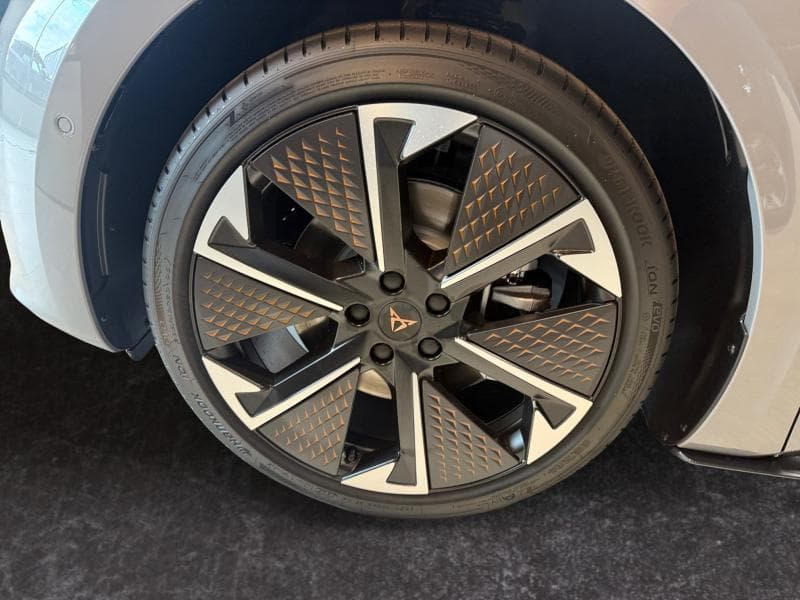 Cupra Born Business - 9