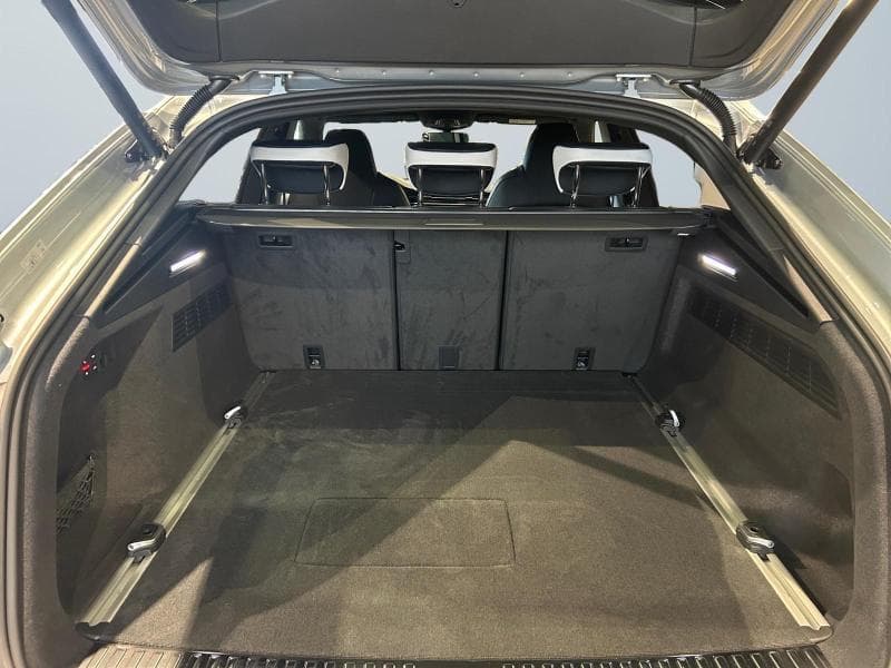 Audi Q8 TFSIe - 16