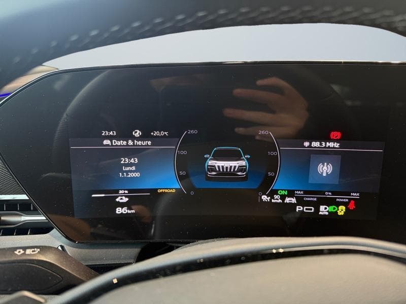 Audi Q6 e-tron Advanced/100KWh 387cv 620Kms WLTP | Quattro | Pneumatique | GPS | Carplay | Caméra 360 | Capteurs AV+AR | Toit ouvrant pano | Sièges AV chauffants | Clim auto | Cuir | Virtual Cockpit | Led Matrix - 25