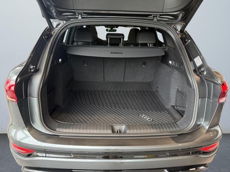 Audi Q6 e-tron Advanced/100KWh 387cv 620Kms WLTP | Quattro | Pneumatique | GPS | Carplay | Caméra 360 | Capteurs AV+AR | Toit ouvrant pano | Sièges AV chauffants | Clim auto | Cuir | Virtual Cockpit | Led Matrix - 30