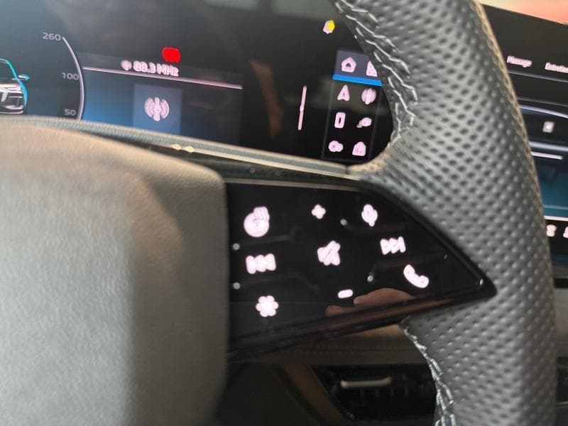 Audi Q6 e-tron Advanced/100KWh 387cv 620Kms WLTP | Quattro | Pneumatique | GPS | Carplay | Caméra 360 | Capteurs AV+AR | Toit ouvrant pano | Sièges AV chauffants | Clim auto | Cuir | Virtual Cockpit | Led Matrix - 15