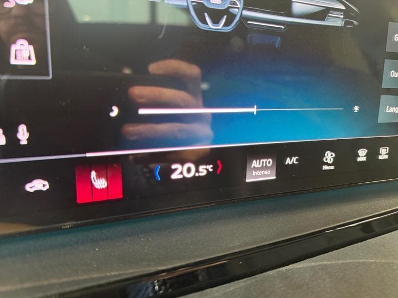 Audi Q6 e-tron Advanced/100KWh 387cv 620Kms WLTP | Quattro | Pneumatique | GPS | Carplay | Caméra 360 | Capteurs AV+AR | Toit ouvrant pano | Sièges AV chauffants | Clim auto | Cuir | Virtual Cockpit | Led Matrix - 20