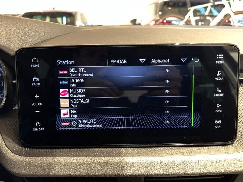 Skoda Kamiq Corporate 1.0 TSI 115cv DSG7 - 10