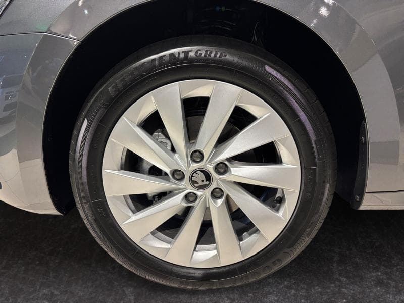 Skoda Octavia Combi Family 1.5 TSi 115cv DSG7 - 5