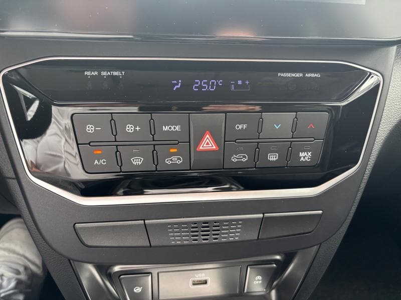 KGM TIVOLI Bronze |1.5 T-GDI 135cv | GPS | CLIM AUTO - 21