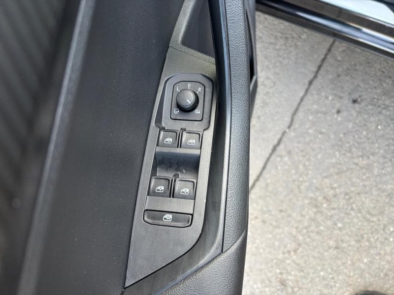 Skoda Karoq Sportline | 1.5 tsi 150cv | Boite auto | GPS| Caméra | Toit pano | volant chauffant - 23