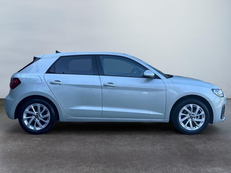 Audi A1 Advanced | 1.0 TFSI 95 CV | Capteurs av et arr | GPS | Carplay | Cruise control | kms evolutifs - 4
