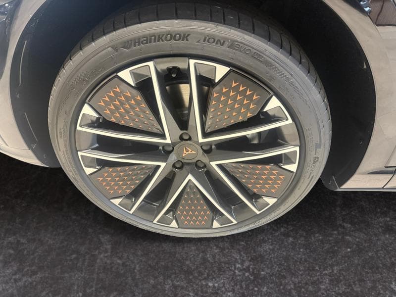 Cupra Tavascan VZ Extrême - 8