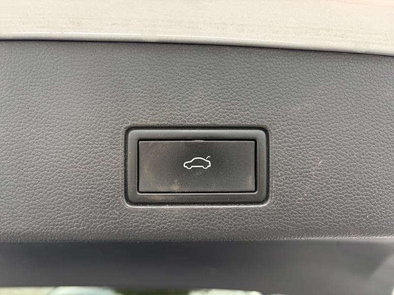 Volkswagen Golf Life | 2.0 TDi 116 CV | toit Pano | Jantes 17  | Caméra - 27