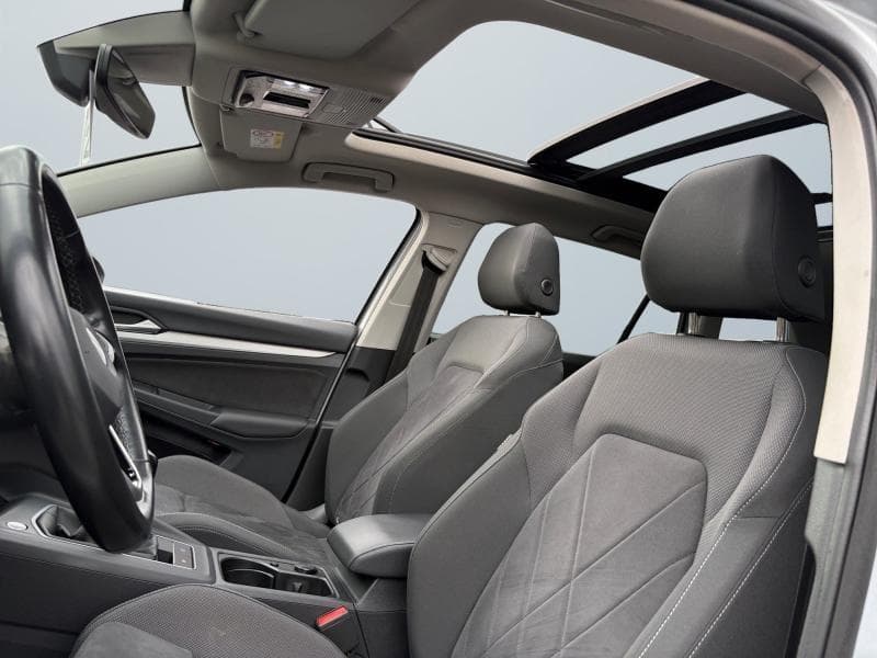 Volkswagen Golf Life | 2.0 TDi 116 CV | toit Pano | Jantes 17  | Caméra - 12