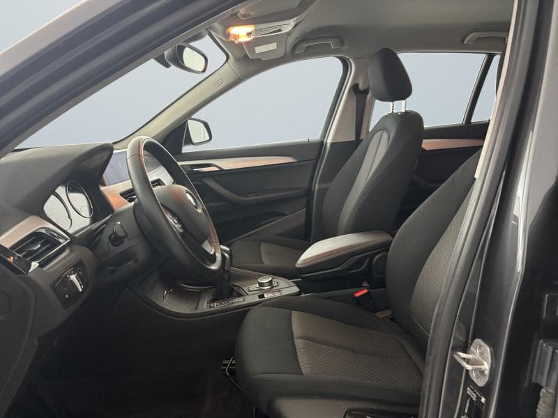BMW Serie X X1 1.5 D 116cv | GPS | Capteurs Av+Ar | Hayon électrique | Clim auto - 10