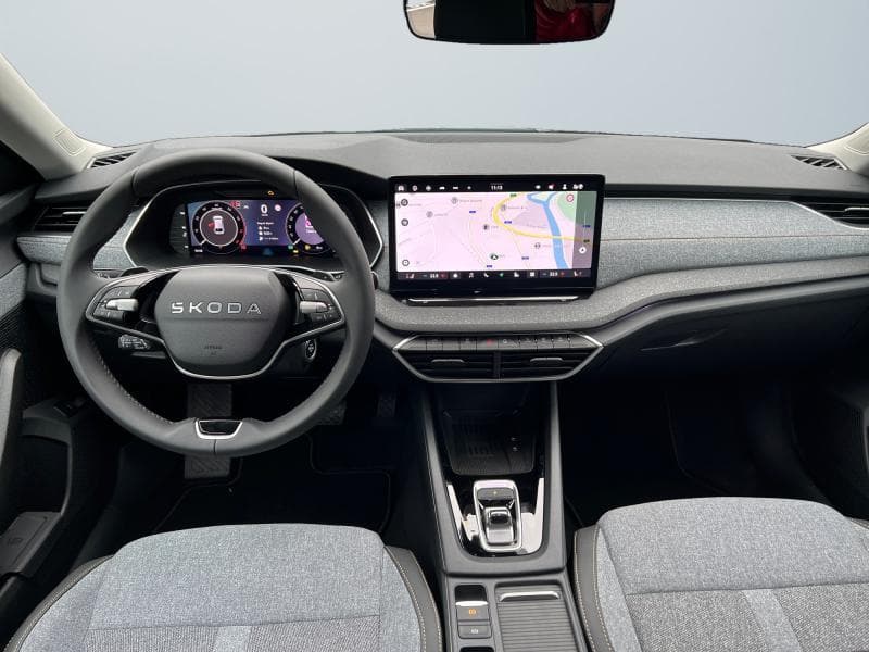 Skoda Octavia corporate | 1.5 tsi 116cv | Camera | Carplay |  Led | Coffre Electrique - 9