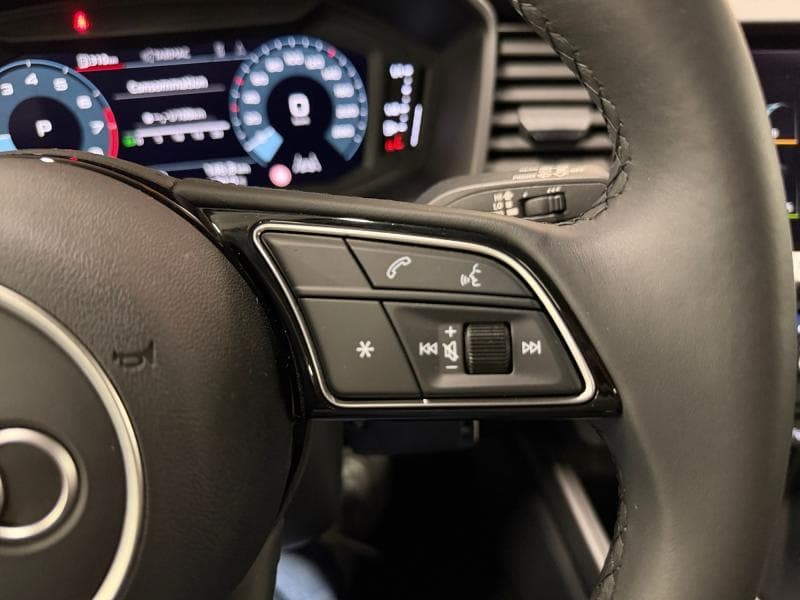 Audi A1 S Line *Bte Auto, Carplay, Capteurs AV ARR, LED, JA17 p - 25