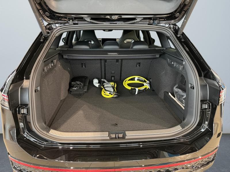 Volkswagen Passat Variant R-Line Business Premium - 16