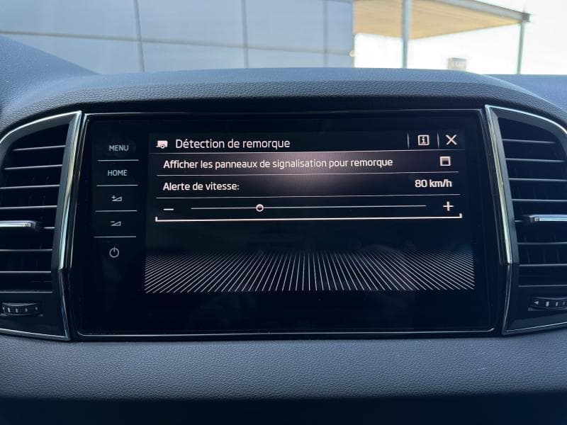 Skoda Karoq Style | 2.0 TDI 115cv | Caméra360 | Carplay | GPS | Attelage - 25