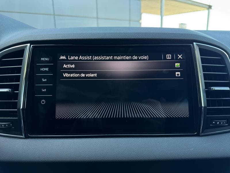 Skoda Karoq Style | 2.0 TDI 115cv | Caméra360 | Carplay | GPS | Attelage - 24