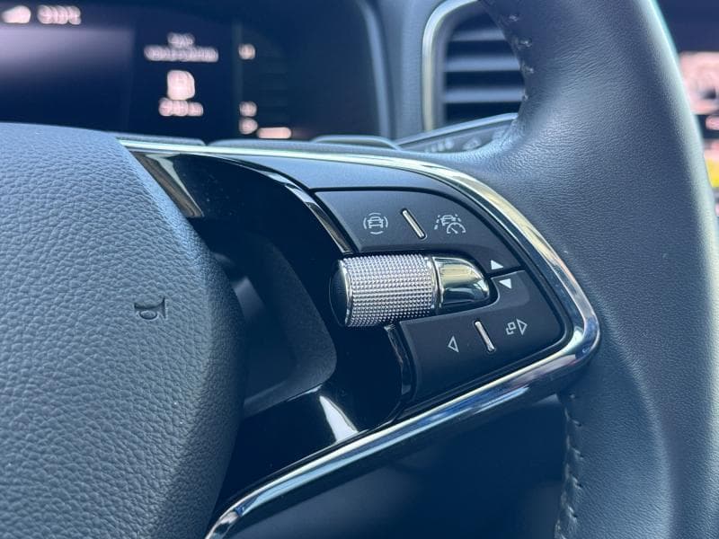 Skoda Karoq Style | 2.0 TDI 115cv | Caméra360 | Carplay | GPS | Attelage - 16