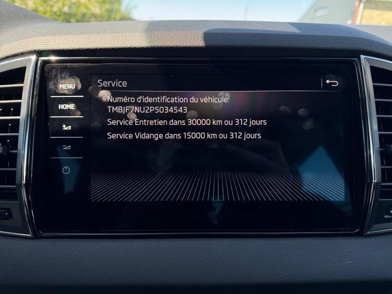 Skoda Karoq Style | 2.0 TDI 115cv | Caméra360 | Carplay | GPS | Attelage - 28