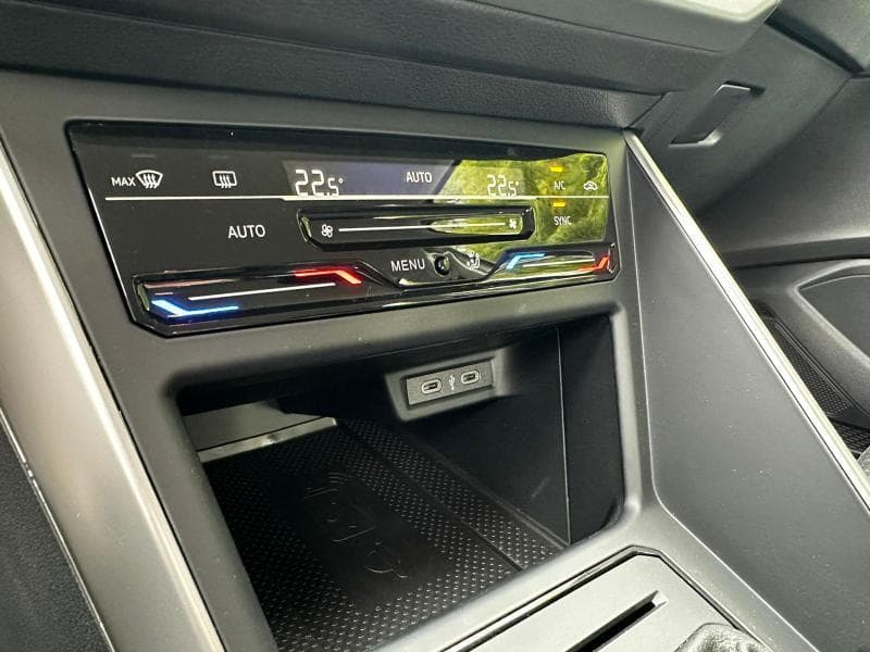 Volkswagen Polo VI Life Business | 1.0 TSI 95 CV | GPS | Carplay | Clim auto | JA 15 pouces | kms evolutifs - 26