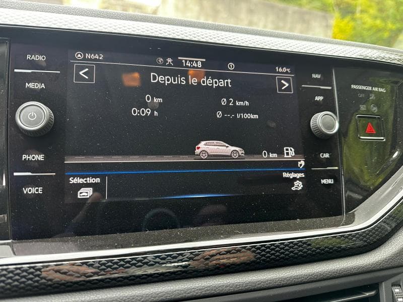 Volkswagen Polo VI Life Business | 1.0 TSI 95 CV | GPS | Carplay | Clim auto | JA 15 pouces | kms evolutifs - 24