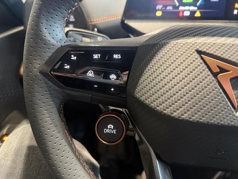 Cupra Born eBoost Business - 12