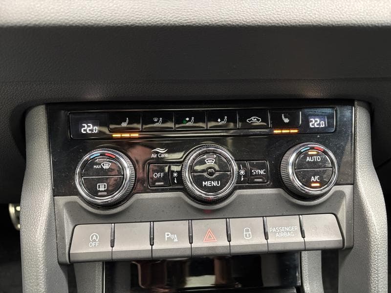 Skoda Karoq Sport-line | 1.5 TSI DSG 150 cv | Carplay | Clim auto | Capteurs av arr | Alu | Cruise - 27