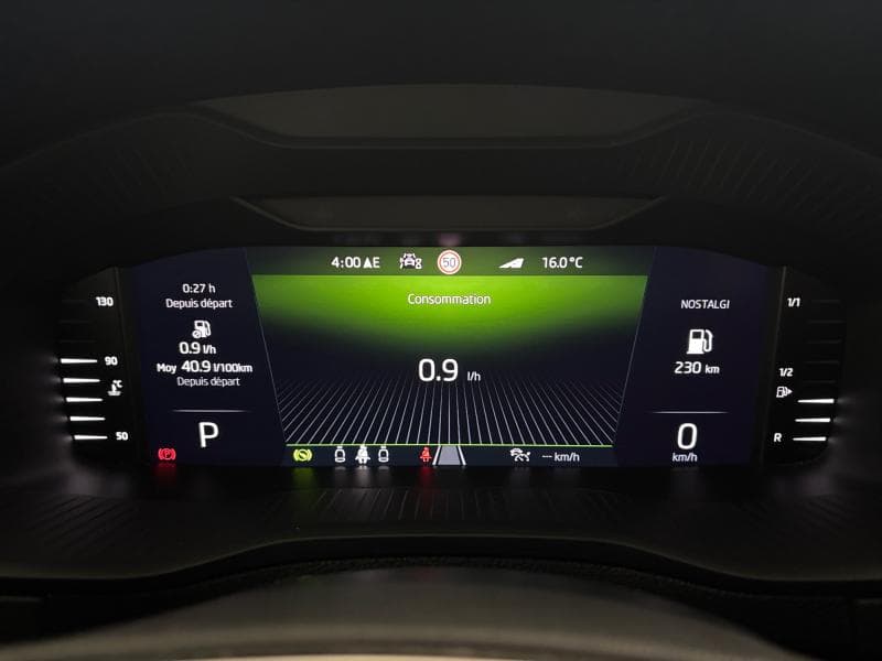 Skoda Karoq Sport-line | 1.5 TSI DSG 150 cv | Carplay | Clim auto | Capteurs av arr | Alu | Cruise - 14