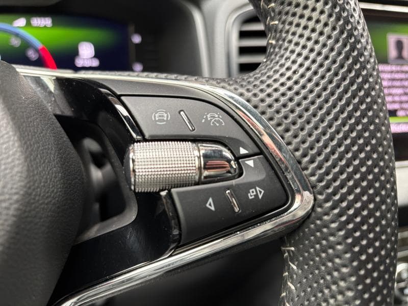 Skoda Karoq Sport-line | 1.5 TSI DSG 150 cv | Carplay | Clim auto | Capteurs av arr | Alu | Cruise - 19
