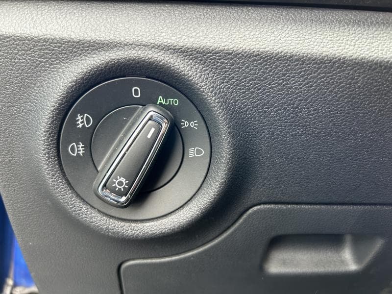 Skoda Kamiq Monte Carlo | 1.0 TSI 95cv | Carplay | Toit pano | Attelage | Sièges Av chauffants - 31