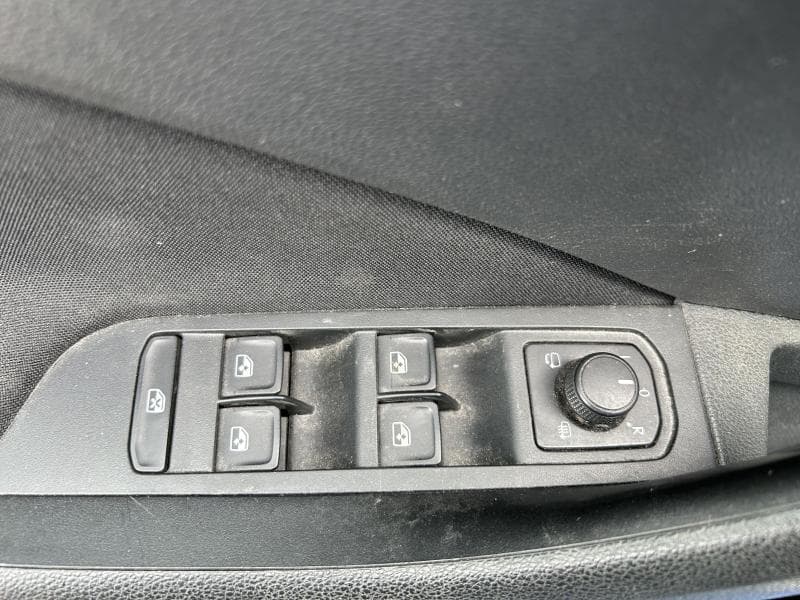 Skoda Kamiq Monte Carlo | 1.0 TSI 95cv | Carplay | Toit pano | Attelage | Sièges Av chauffants - 32