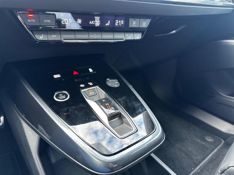 Audi Q4 e-tron e-tron S-LINE - 9