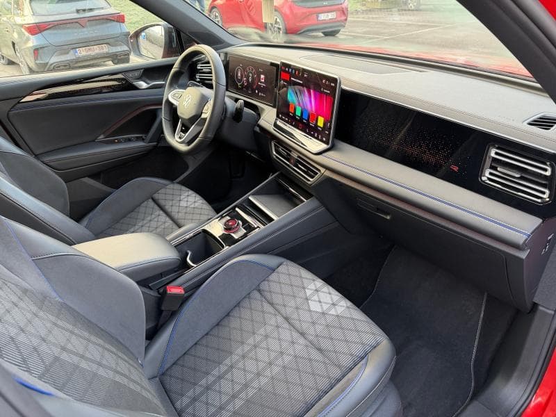 Volkswagen Tiguan R-Line | 1.5eTSI 150CV | Boite auto | Carplay | Caméra | Capteurs Av/Ar | Clim auto - 17