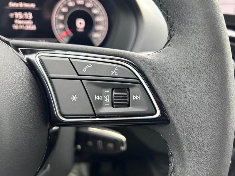 Audi Q2 S line*Boite Auto*Navi*Caméra* - 18