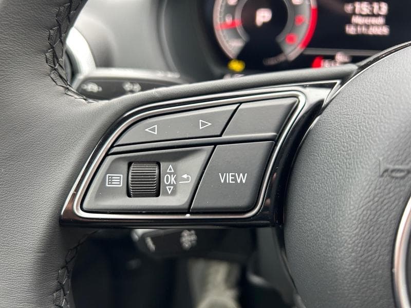 Audi Q2 S line*Boite Auto*Navi*Caméra* - 17