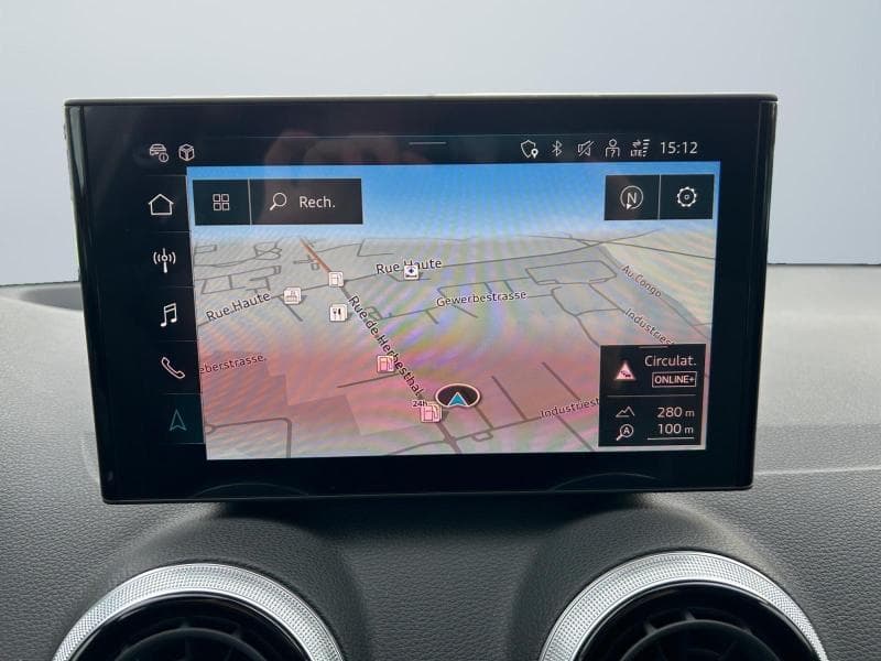 Audi Q2 S line*Boite Auto*Navi*Caméra* - 22