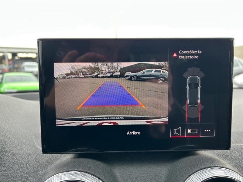 Audi Q2 S line*Boite Auto*Navi*Caméra* - 21