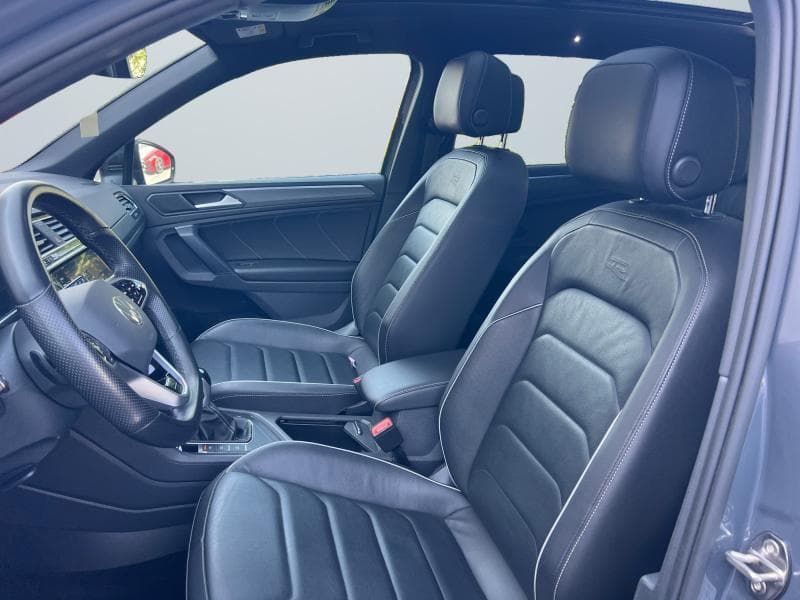 Volkswagen Tiguan R-line | 1.5 TSI 150cv | Carplay | Caméra360 | Toit ouvrant | Virtual Cockpit - 15