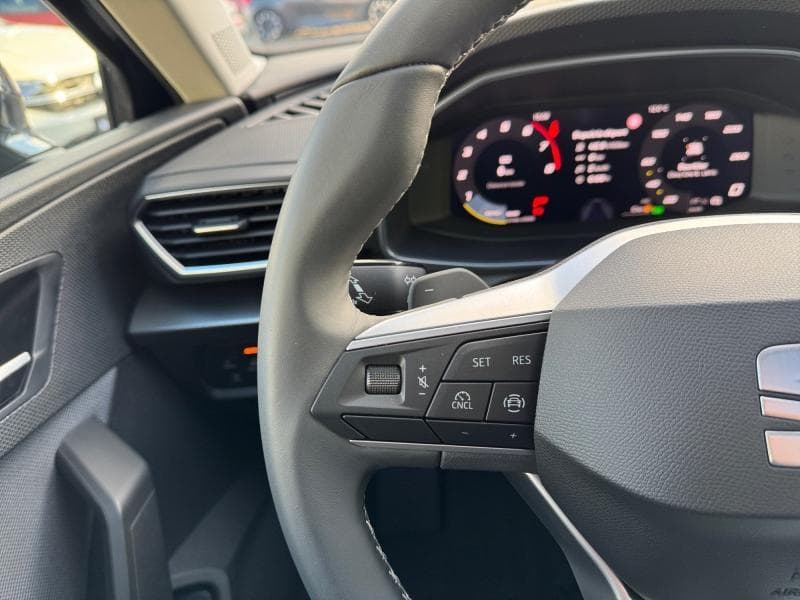 Seat Leon Play Plus*Gps*Carplay*Toit ouvrant - 17