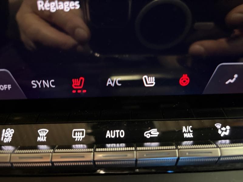 Renault Austral ICONIC | 1.3 Tce EDC 160 cv | Carplay | Clim auto | Cruise | Capteurs av arr - 23
