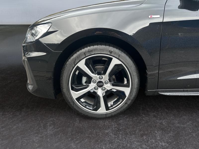 Audi A1 S Line ext | 1.0 TFSI 95 CV | Boite auto | Capteurs av et arr | Sieges en cuir | GPS | kms evolutifs - 9