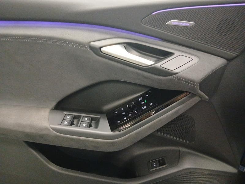Audi Q6 e-tron e-tron - 12