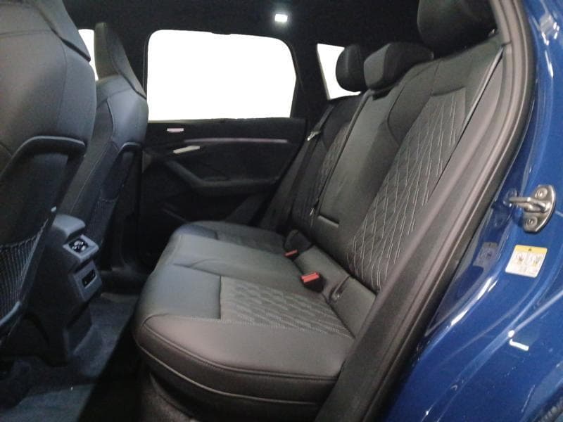 Audi Q6 e-tron e-tron - 16