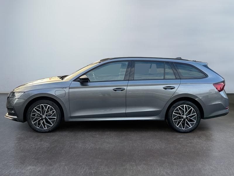 Skoda Octavia Sportline | 1.4 TSI Plug-In 204cv | Carplay | Caméra | Toit pano | GPS - 5